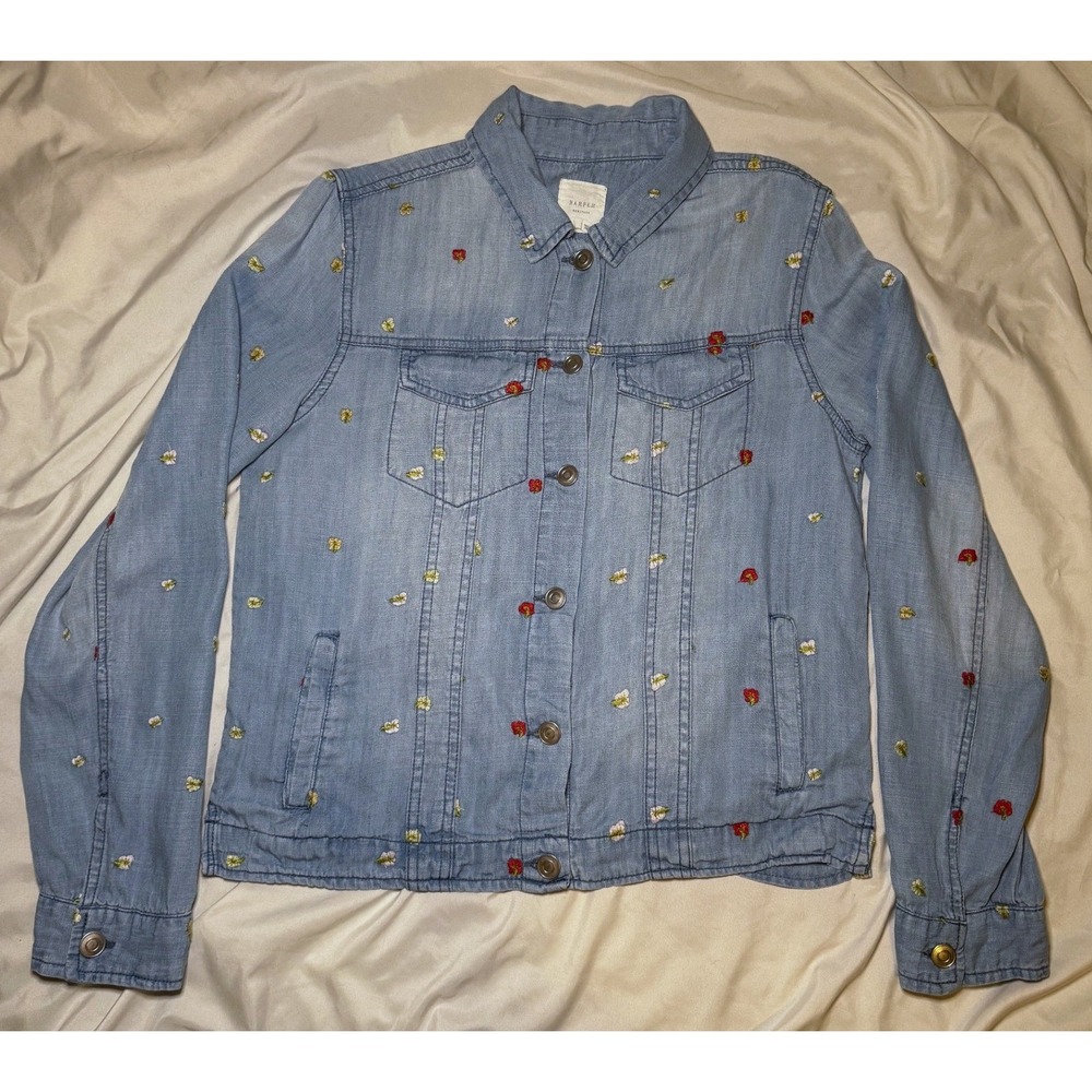 Harper Heritage Embroidered Floral Light Denim Button-down Womens Medium Blue